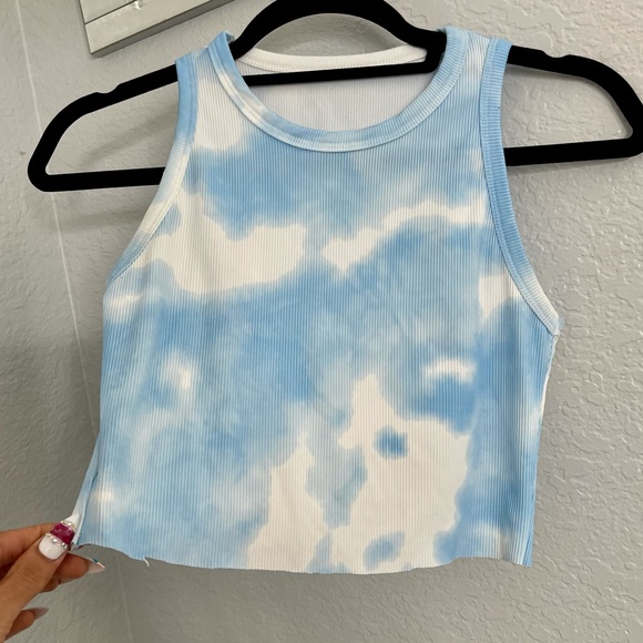 Baby Blue Sky View Crop Top - Picture 5 of 8